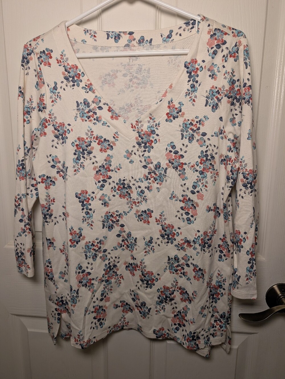 J. Jill 100% Pima Cotton 3/4 Sleeve White Ivory Floral V-Neck Top Womens Sz M